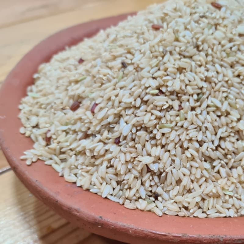 Illuppai Poo Samba grain, close up